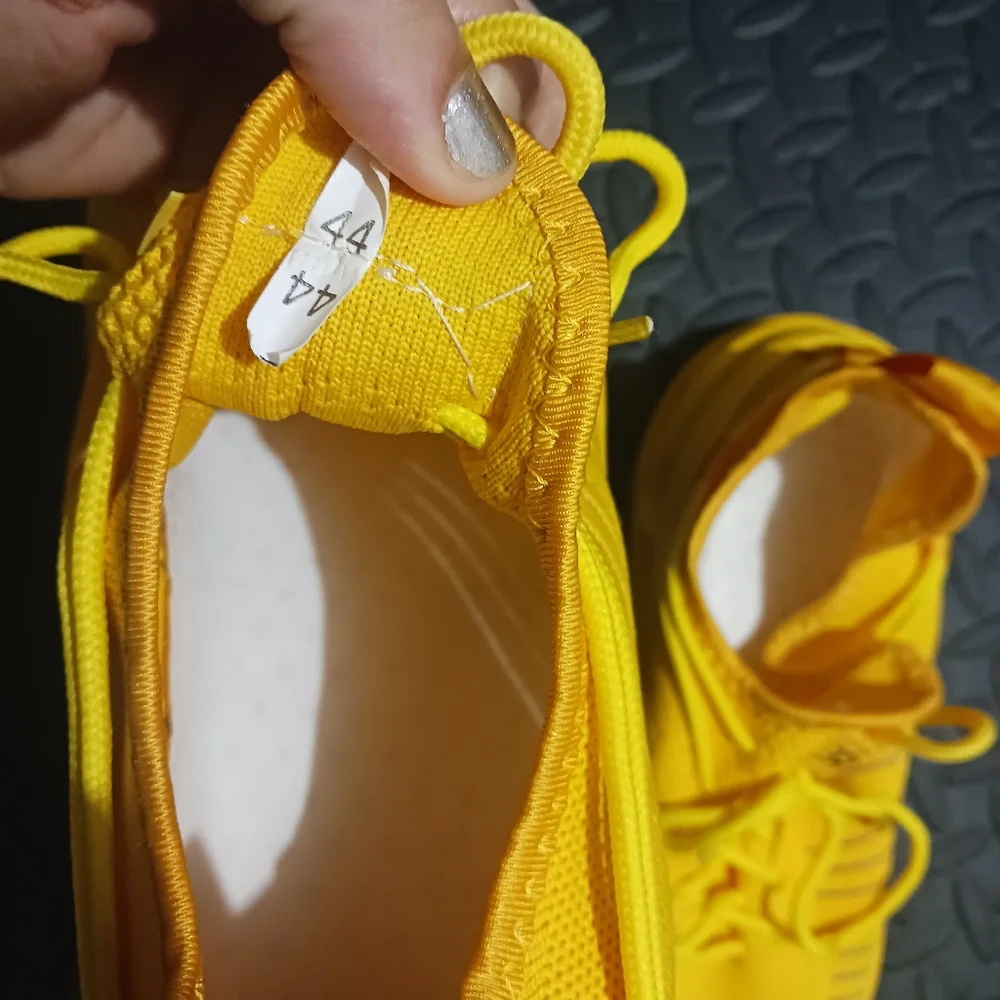 Men Yellow Ahtletic Brethable Sneakers - Picture 10 of 11